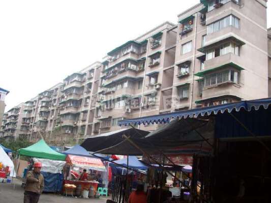 虹高小区