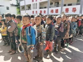 “横跨千里的问候” —宜家美七彩阳光公益艺术圆梦计划第六期-启梦美甘乡