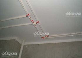 装修大实话：水路走顶还是走地，到底哪个好？