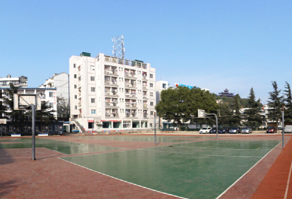 绵阳二中教育集团西山校区（绵阳三中）