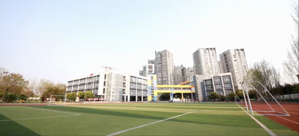 火炬实验小学巴学园（火炬实验小学布鲁斯校区）