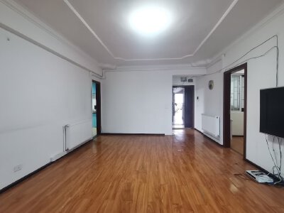 E家建材城，3室1厅2卫，101.9㎡，售价54.6万