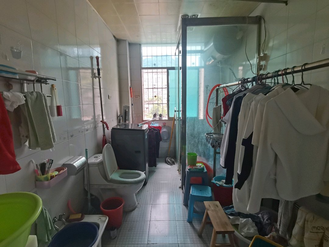 四川/绵阳凤凰里，3室2厅1卫，141.00㎡，精装，售价46.80万 四川/绵阳二手房