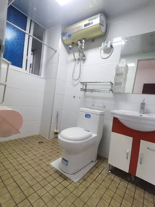 四川/绵阳E家建材城，3室1厅2卫，101.9㎡，售价54.6万 四川/绵阳二手房