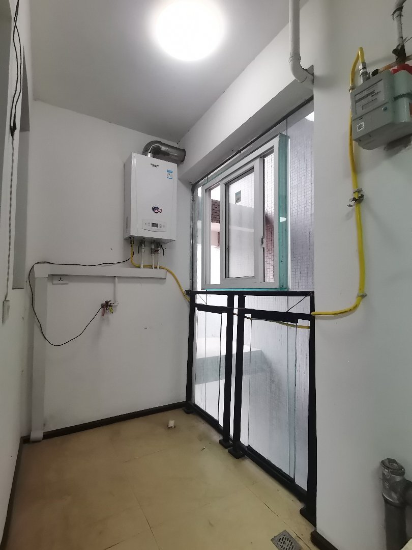 四川/绵阳E家建材城，3室1厅2卫，101.9㎡，售价54.6万 四川/绵阳二手房