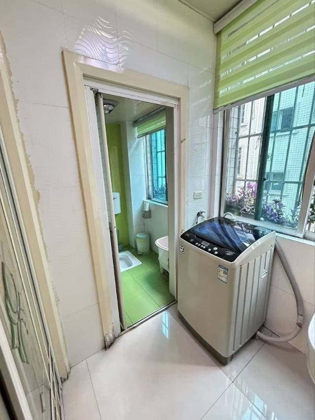 四川/绵阳荷城花园步行街，3室2厅2卫，140.65㎡，精装，售价61.80万 四川/绵阳二手房
