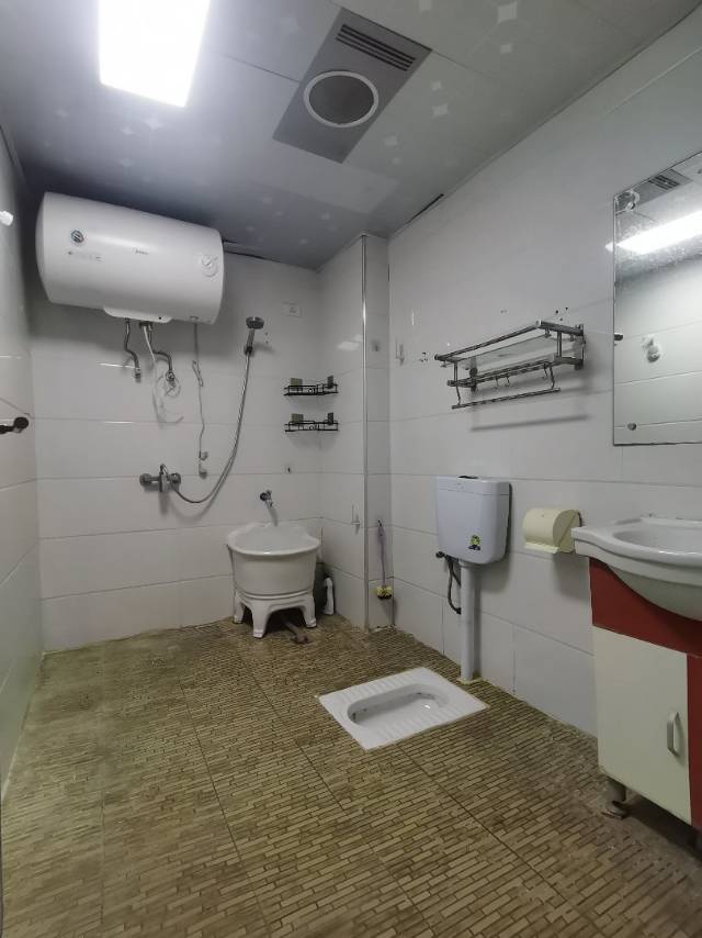 四川/绵阳E家建材城，3室1厅2卫，101.9㎡，售价54.6万 四川/绵阳二手房