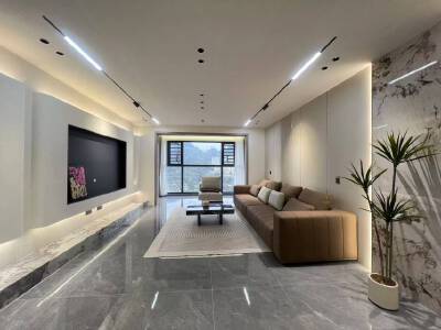 锦绣花城，3室2厅2卫，129.90㎡，精装，售价69.80万