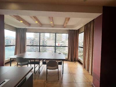 德远城中湾畔，7室2厅3卫，295.20㎡，简装，售价158.00万