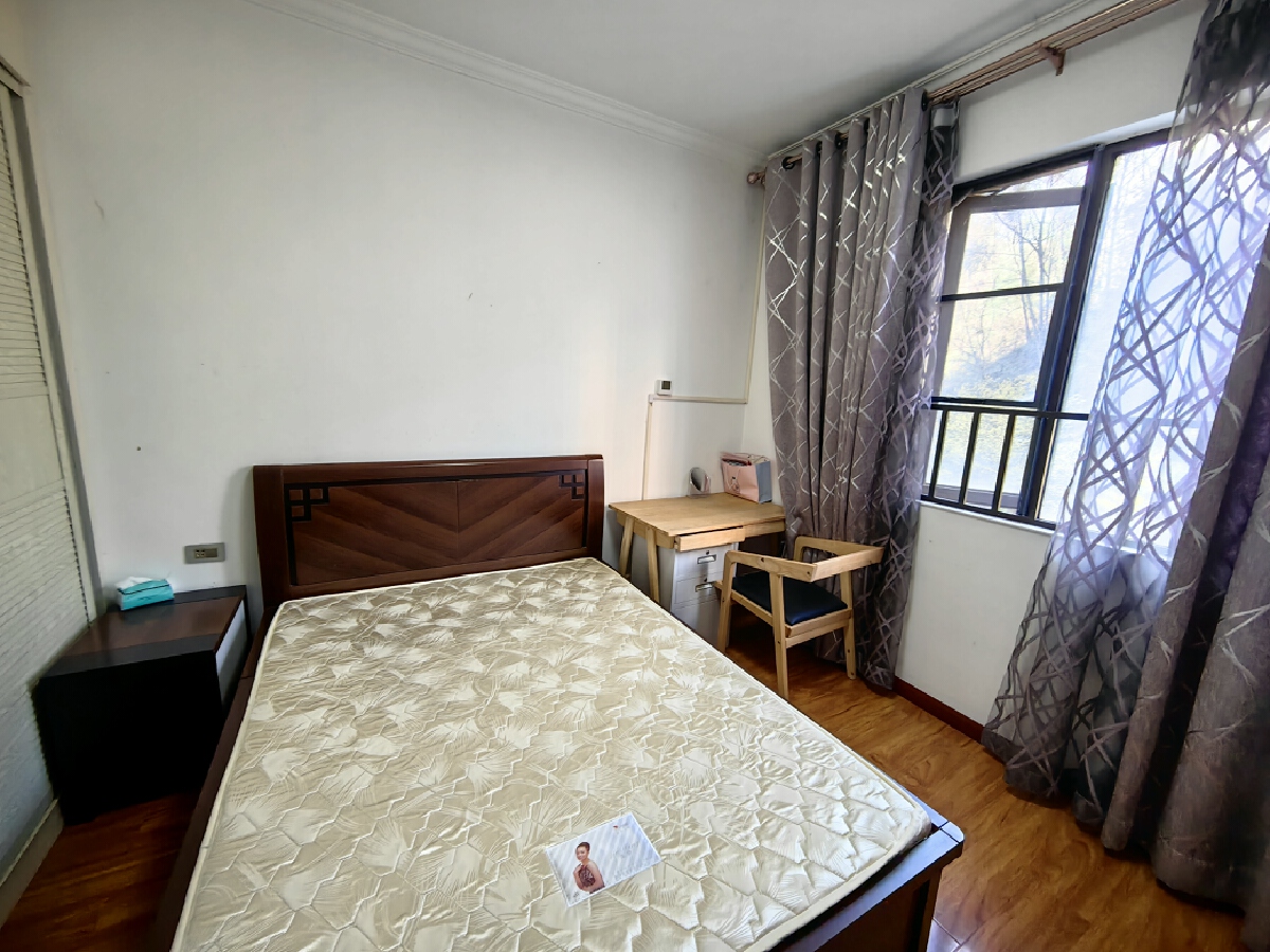 四川/绵阳紫藤庄园，3室2厅2卫，137.77㎡，精装，售价55.80万 四川/绵阳二手房