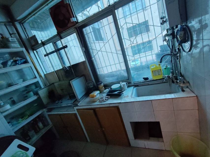 四川/绵阳税务局家属楼，3室2厅1卫，87.60㎡，售价33.8万 四川/绵阳二手房