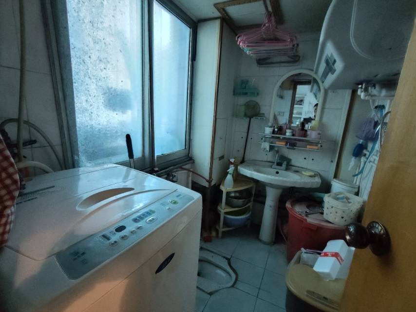 四川/绵阳税务局家属楼，3室2厅1卫，87.60㎡，售价33.8万 四川/绵阳二手房