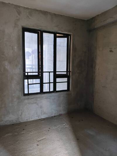 公园道一号，3室2厅2卫，94.91㎡，售价45.8万