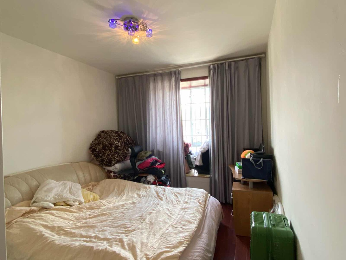 四川/绵阳金山豪景 精装修3室2厅2卫带入户 双阳台 四川/绵阳二手房