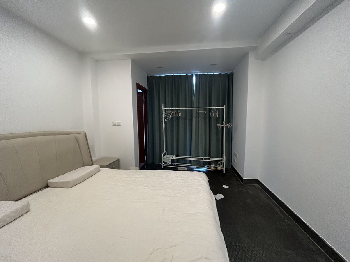 四川/绵阳香榭南岸，4室3厅2卫，170㎡，精装，售价120万 四川/绵阳二手房
