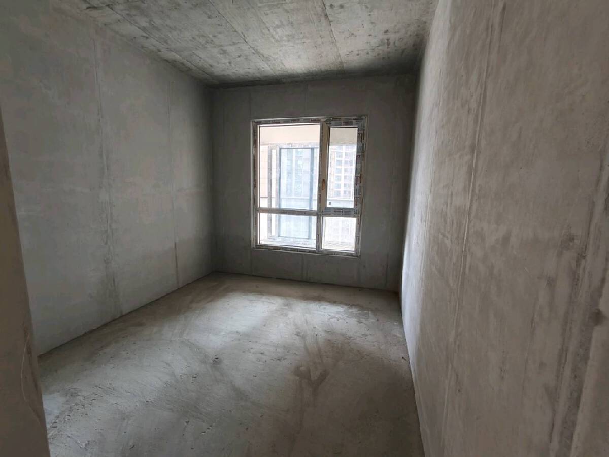 四川/绵阳凤凰里，3室2厅2卫，130㎡，售价78万 四川/绵阳二手房