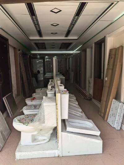 E家建材城，48㎡，简装，租金2300元/月