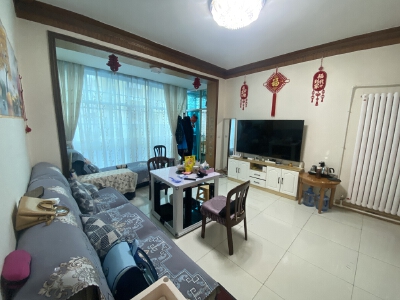 金三角太阳石小区，3室2厅1卫，98.00㎡，精装，售价40.8万