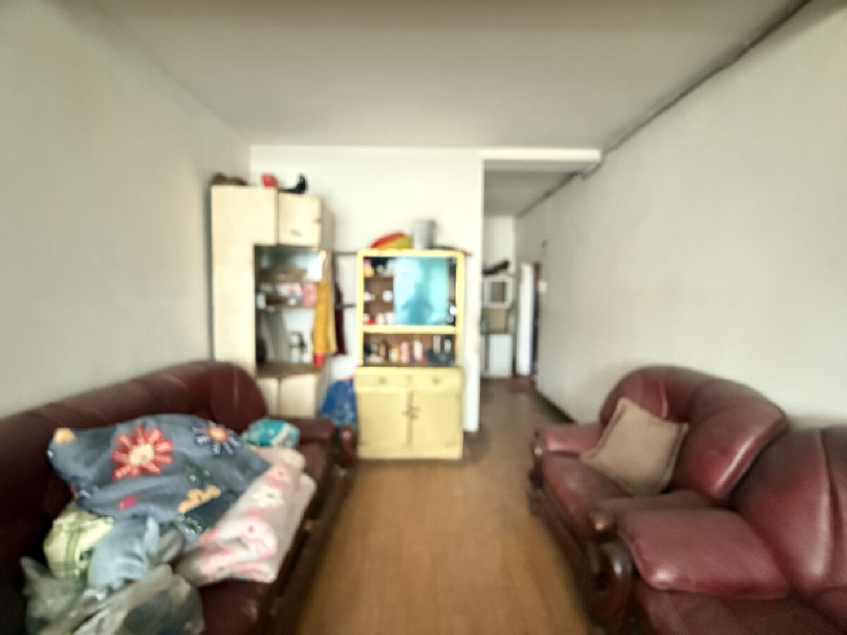 四川/绵阳金三角太阳石小区，2室2厅1卫，95㎡，简装，售价28万 四川/绵阳二手房
