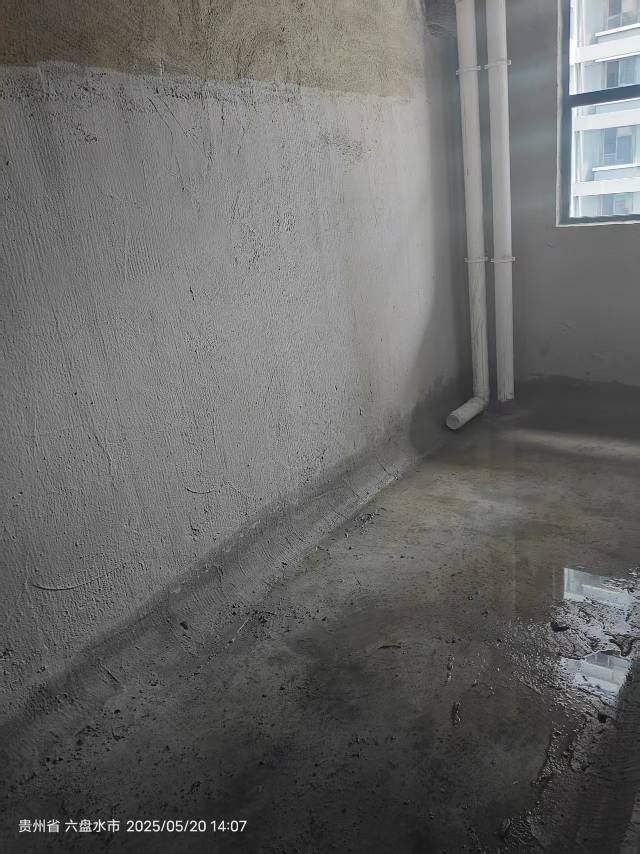 四川/绵阳奥莱文化广场，3室2厅2卫，129.99㎡，毛坯，售价70.8万 四川/绵阳二手房