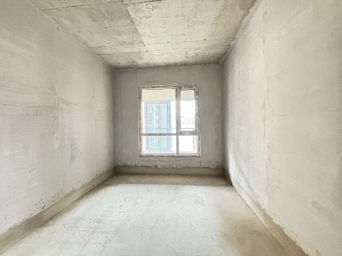 四川/绵阳凤凰里，3室2厅2卫，130.00㎡，毛坯，售价76.8万 四川/绵阳二手房