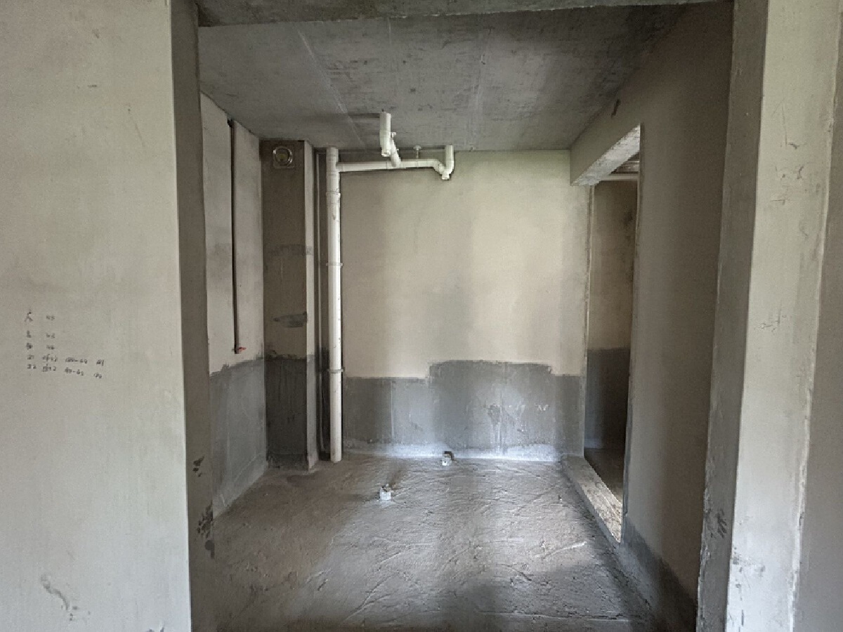 四川/绵阳凤凰里，3室2厅2卫，125㎡，毛坯，售价83.8万 四川/绵阳二手房