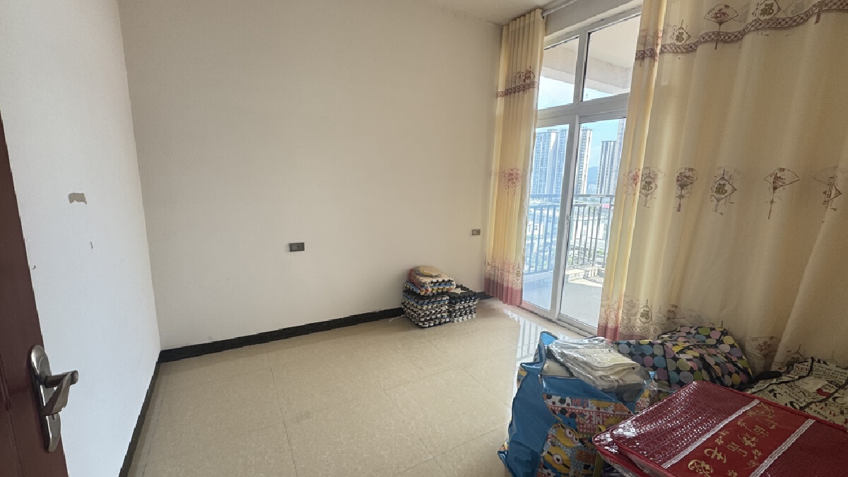 四川/绵阳景新花园紫荆苑 带双阳台 小区绿化好 停车方便 四川/绵阳租房