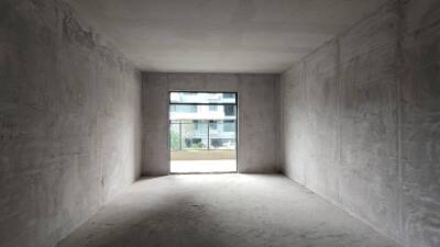 奥莱文化广场，3室2厅2卫，130㎡，售价71.8万
