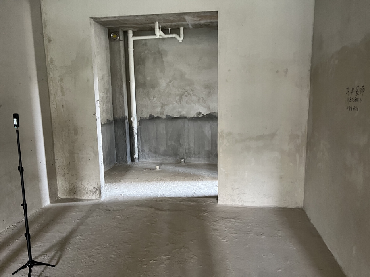 四川/绵阳凤凰里，4室2厅2卫，201.00㎡，毛坯，售价152万 四川/绵阳二手房