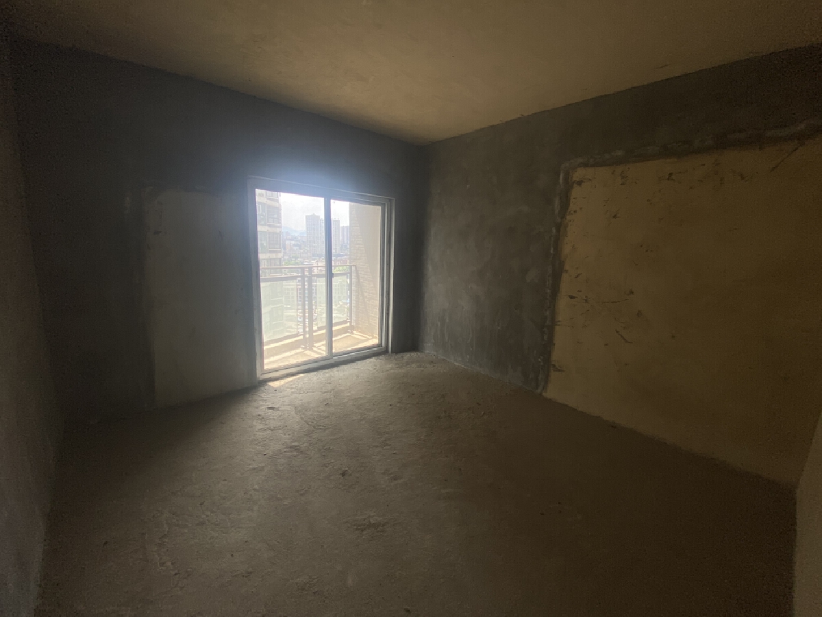 四川/绵阳E家建材城，4室2厅2卫，148.60㎡，毛坯，售价64.8万 四川/绵阳二手房