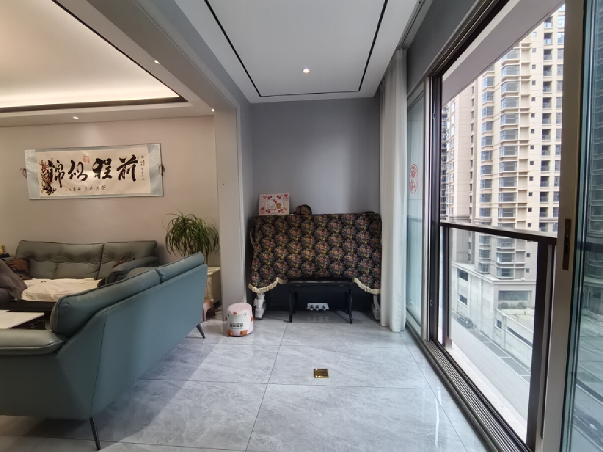 四川/绵阳凤凰里，3室2厅2卫，125.00㎡，精装，售价99.8万 四川/绵阳二手房