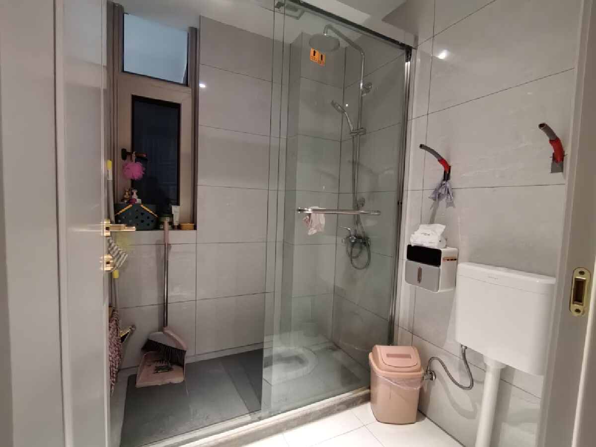 四川/绵阳凤凰里，3室2厅2卫，125.00㎡，精装，售价99.8万 四川/绵阳二手房