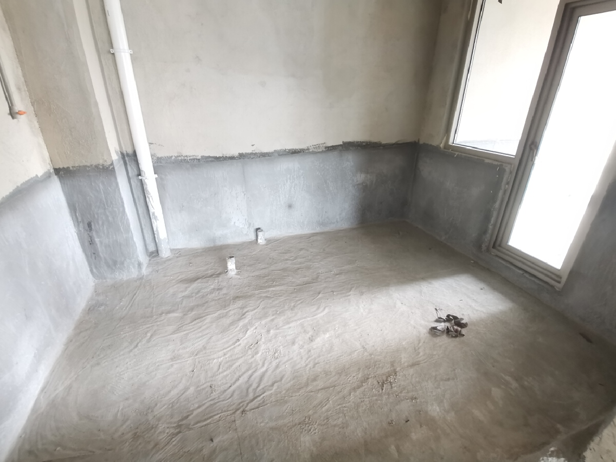 四川/绵阳凤凰里，5室2厅3卫，230.44㎡，售价135万 四川/绵阳二手房