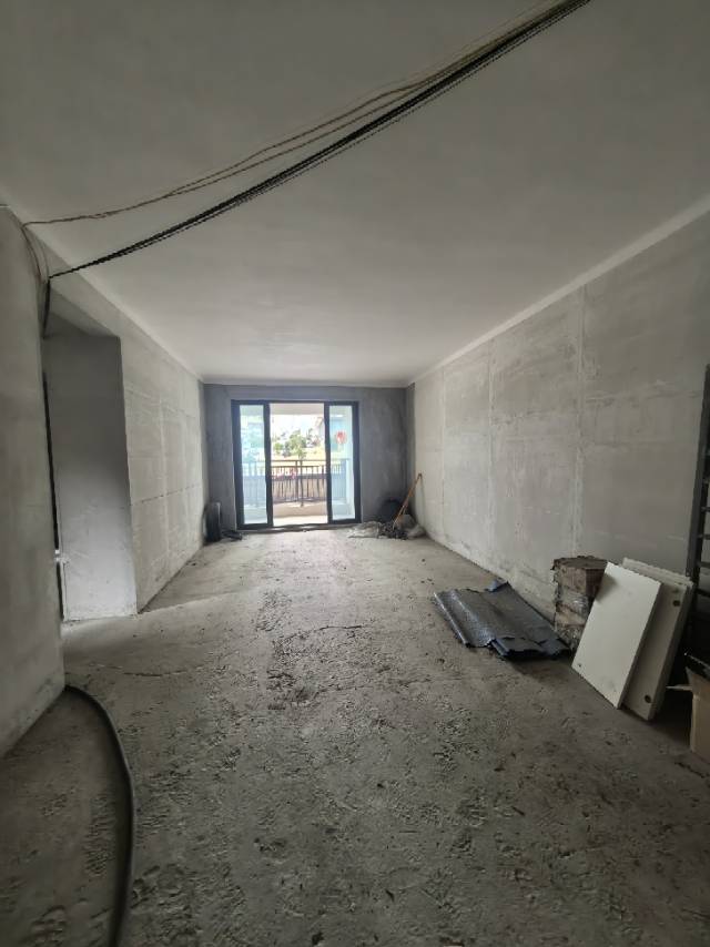 四川/绵阳新城凤凰台，3室2厅2卫，103.90㎡，毛坯，售价85.80万 四川/绵阳二手房
