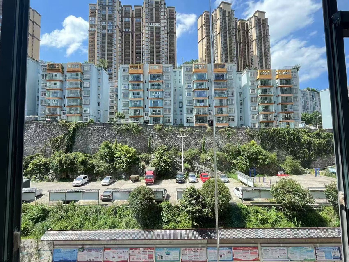 四川/绵阳明湖新苑一期，3室2厅2卫，128㎡，精装，售价39.8万 四川/绵阳二手房