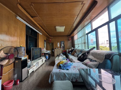 明湖路花鸟市场，3室1厅1卫，100㎡，售价29.8万