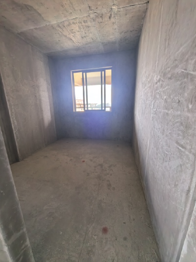 凤凰院景，4室2厅2卫，110.81㎡，毛坯，售价56.8万