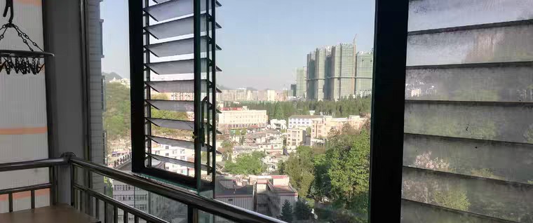 四川/绵阳金碧湾，2室2厅1卫，98㎡，租金2400元/月 四川/绵阳租房