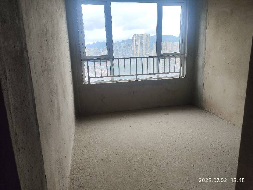 四川/绵阳凉都里，3室2厅2卫，129.00㎡，售价58.80万 四川/绵阳二手房