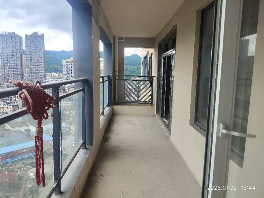 四川/绵阳凉都里，3室2厅2卫，129.00㎡，售价58.80万 四川/绵阳二手房