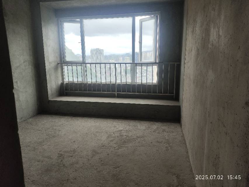 四川/绵阳凉都里，3室2厅2卫，129.00㎡，售价58.80万 四川/绵阳二手房