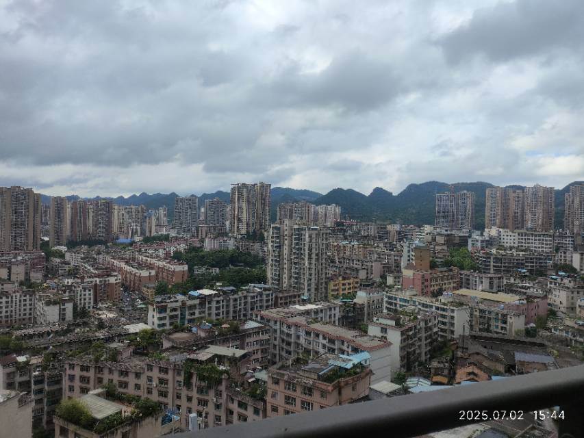 四川/绵阳凉都里，3室2厅2卫，129.00㎡，售价58.80万 四川/绵阳二手房