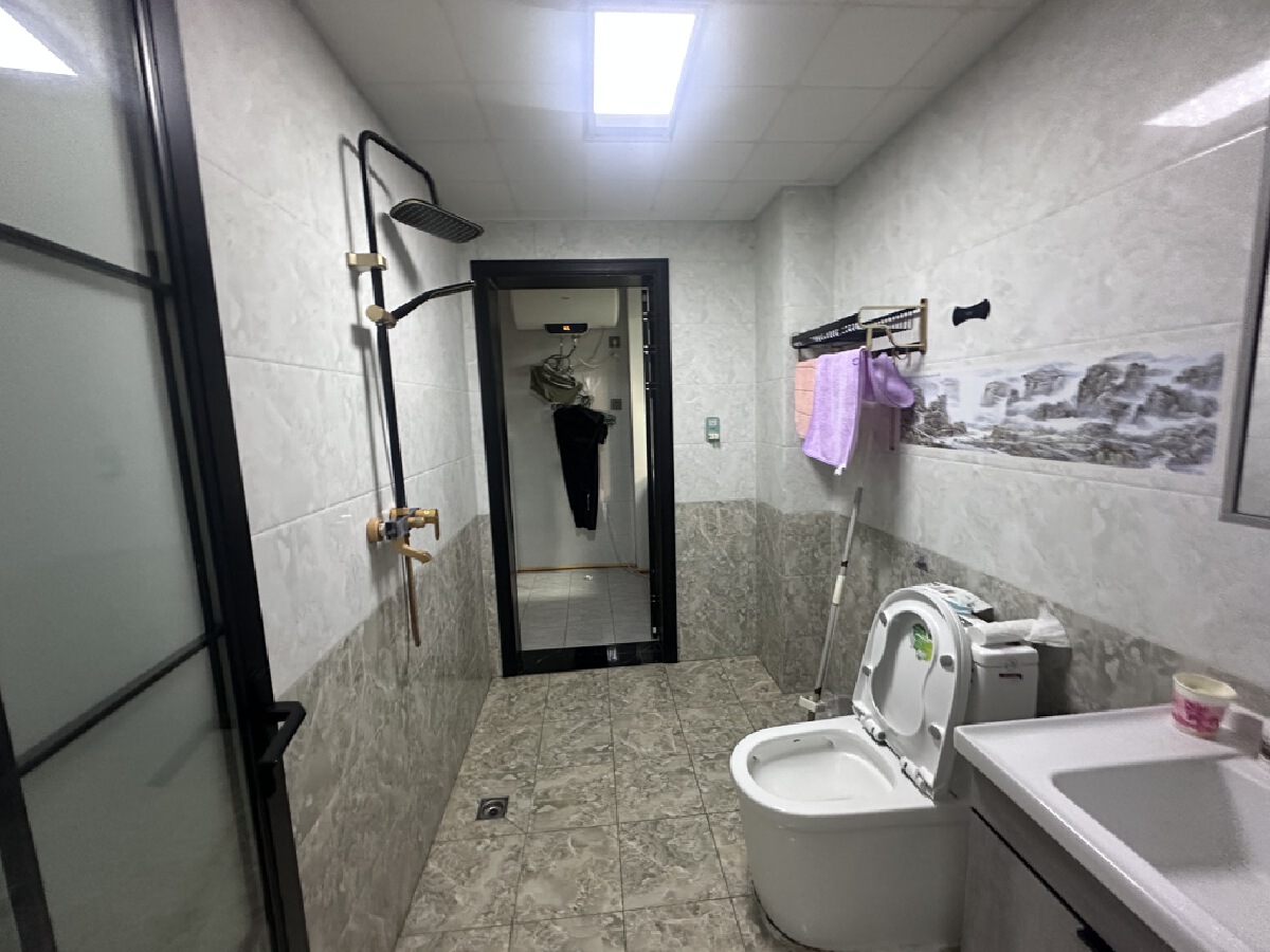 四川/绵阳中屹悦园花岸，3室2厅2卫，105㎡，租金3600.00元/年 四川/绵阳租房