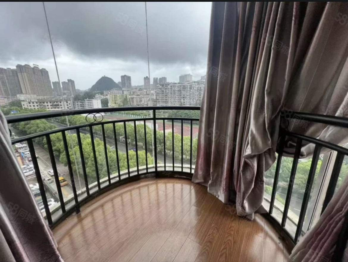 四川/绵阳金山豪景，3室2厅1卫，105.00㎡，简装，售价43.80万 四川/绵阳二手房