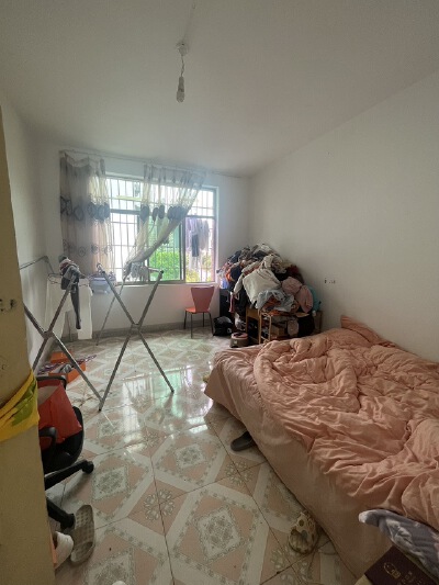 管委会家属楼，3室2厅1卫，125.2㎡，售价45.8万