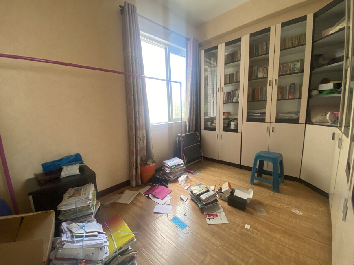 四川/绵阳欣桂园，3室2厅1卫，137.64㎡，普装，售价55.8万 四川/绵阳二手房