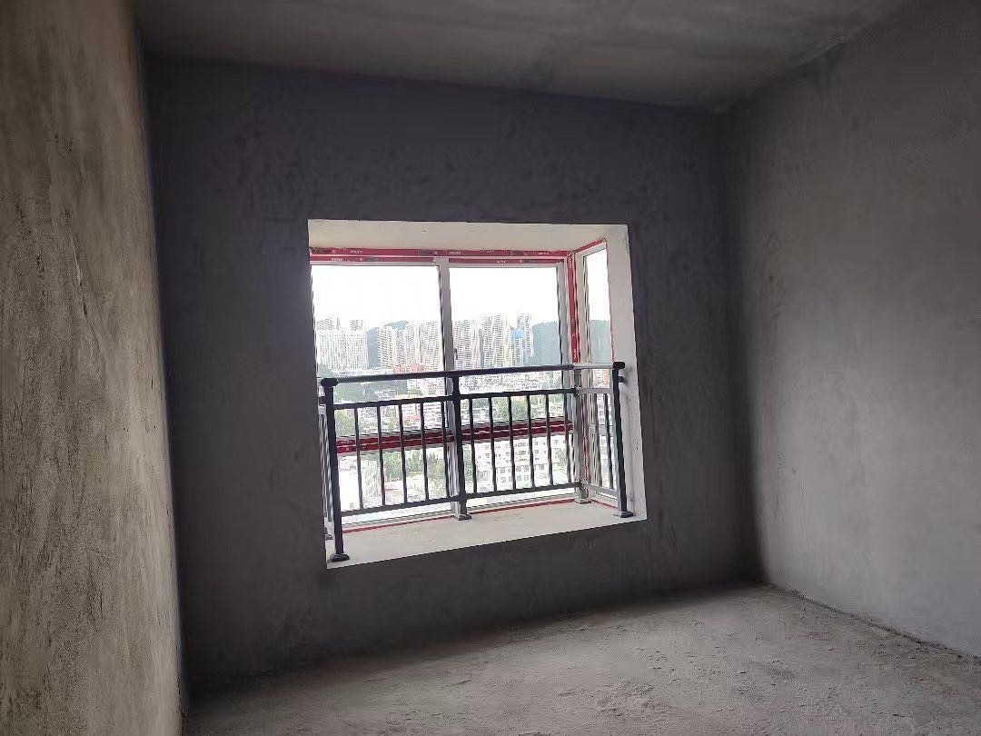 四川/绵阳钟山华庭，3室2厅2卫，111.37㎡，售价52万 四川/绵阳二手房