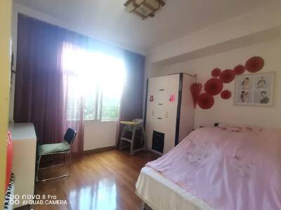 景新花园，6室2厅2卫，276.44㎡，精装，售价105万