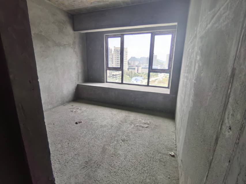 四川/绵阳铜锣湾中心，4室2厅3卫，115㎡，售价58万 四川/绵阳二手房