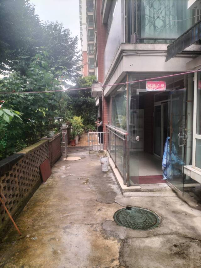 四川/绵阳钢城花园一期，3室2厅2卫，118.00㎡，普装，售价55.00万 四川/绵阳二手房